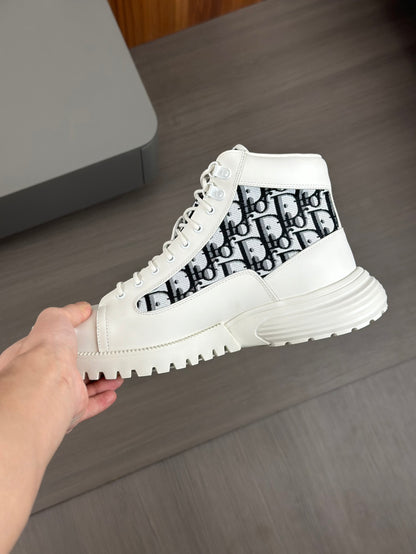 High-top Sneakers