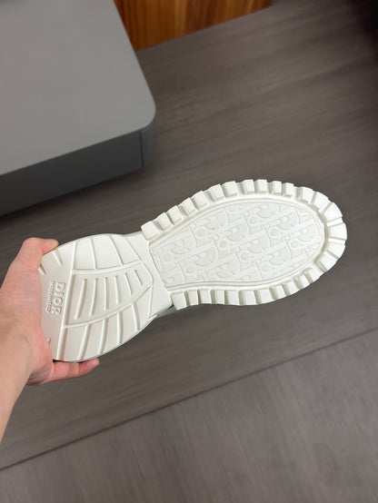 High-top Sneakers
