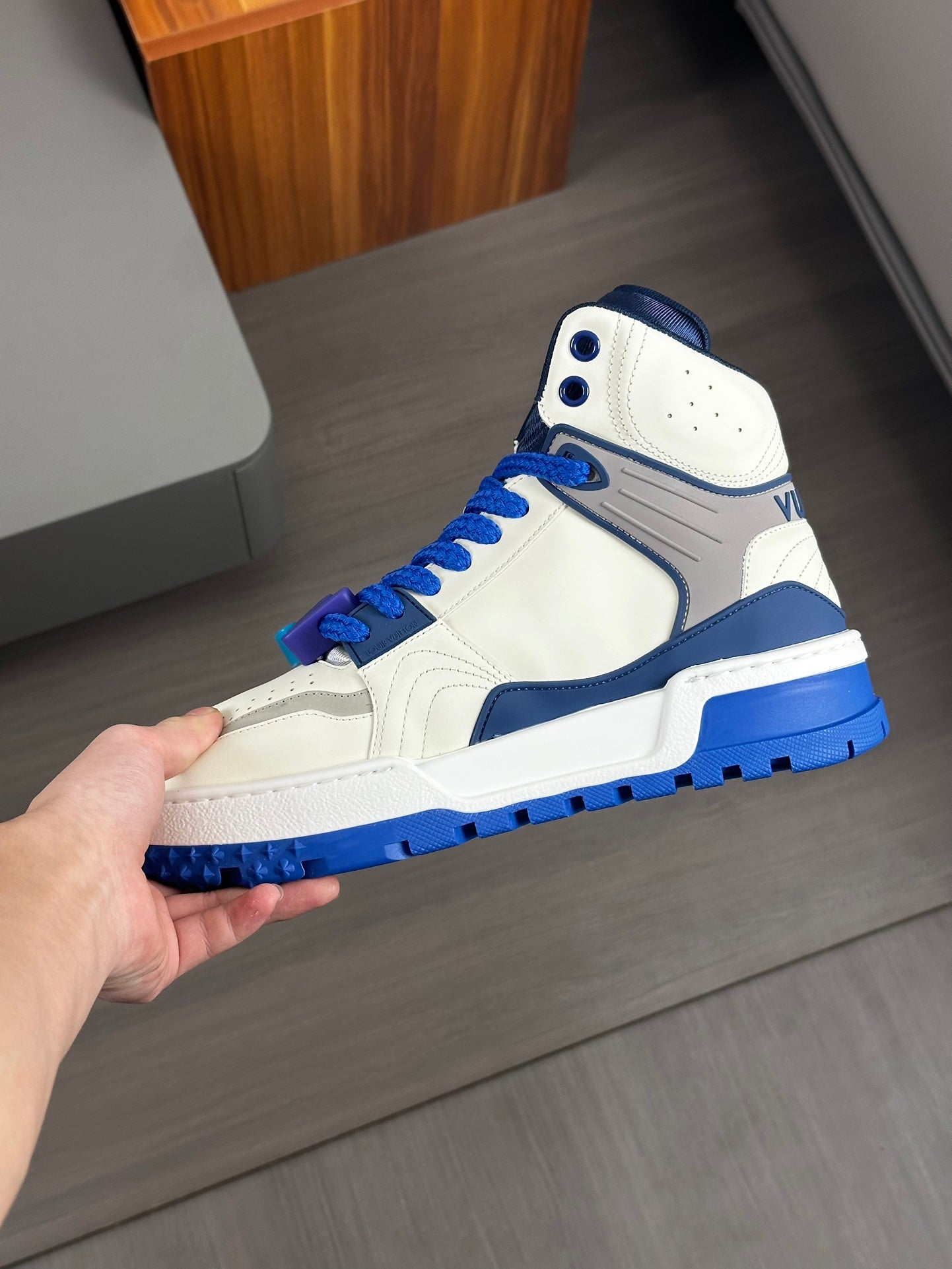 High-top Sneakers