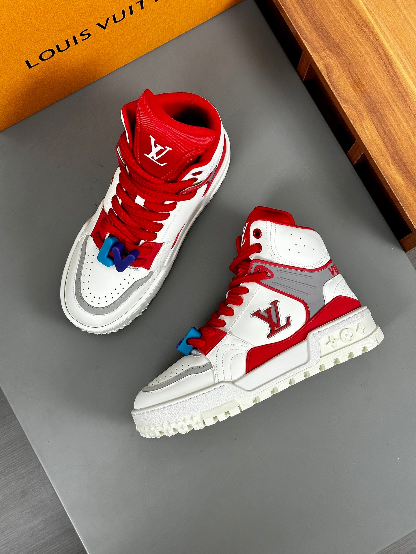 High-top Sneakers