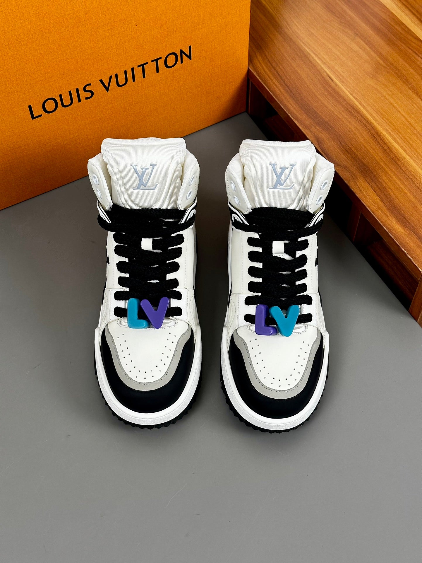 High-top Sneakers