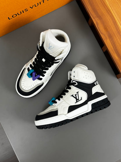 High-top Sneakers