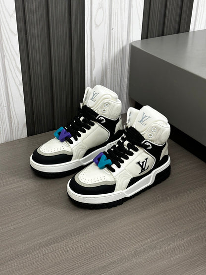 High-top Sneakers