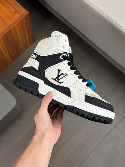 High-top Sneakers