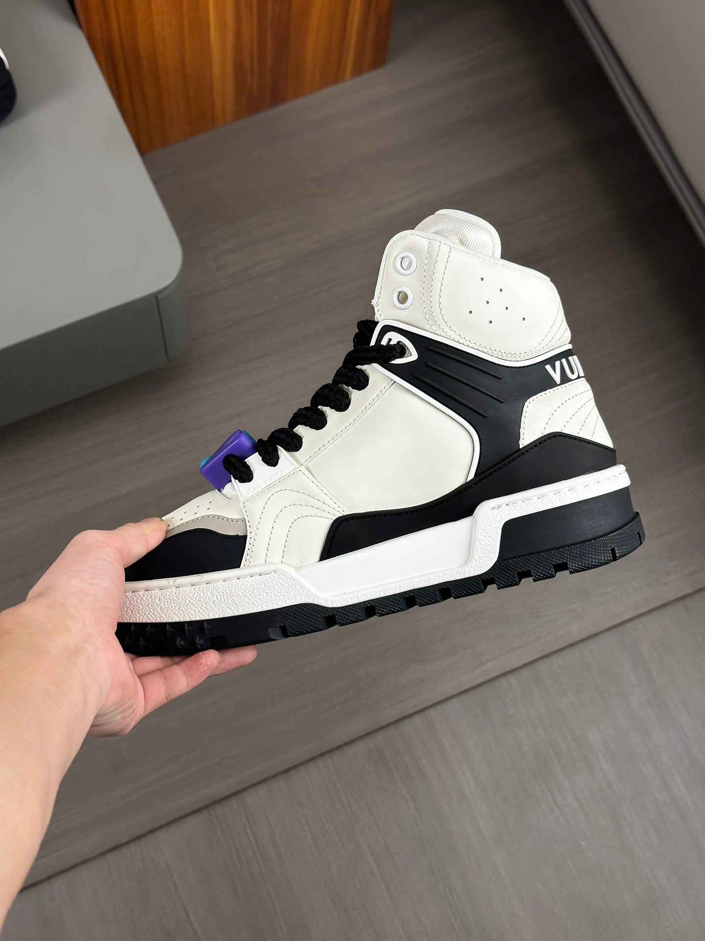 High-top Sneakers