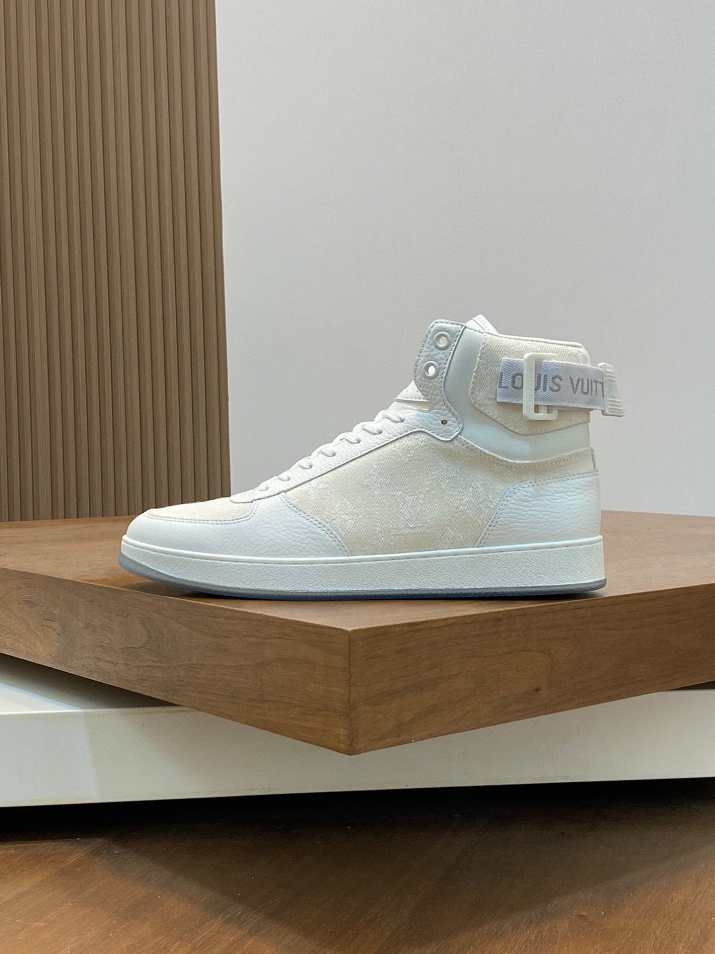 Rivoli High-top Sneakers