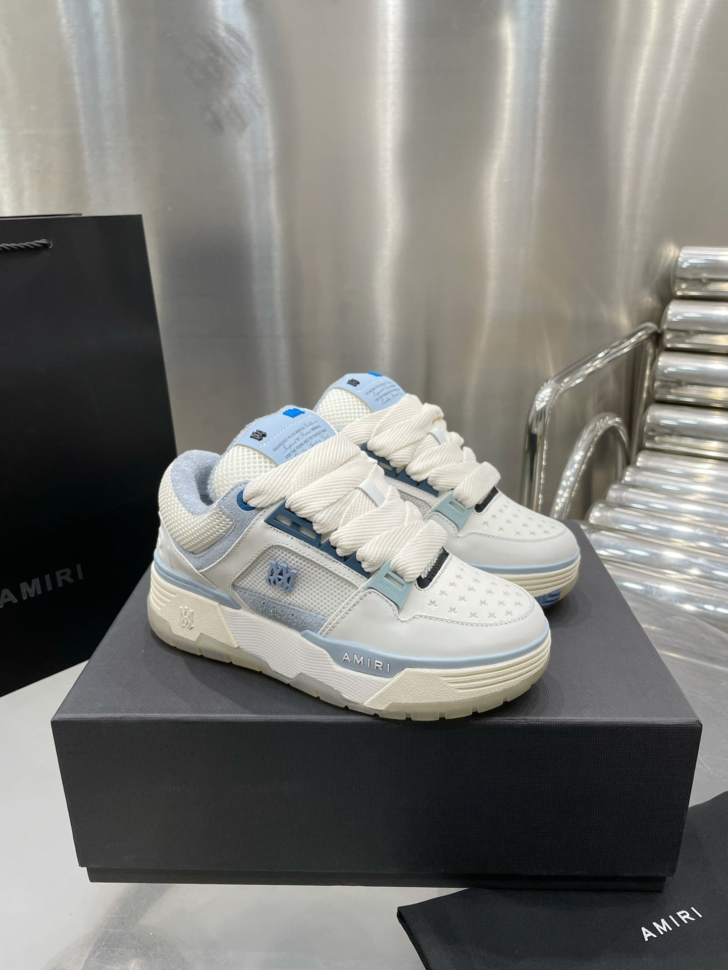 MA-1 Sneakers