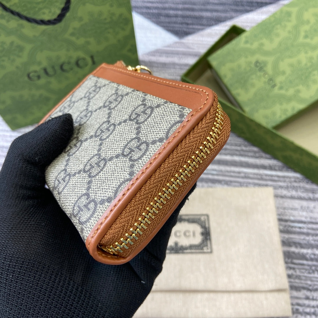 Card holder