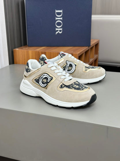 B30 Sneakers