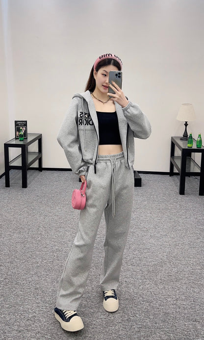 Zip Hoodie +Sweatpants