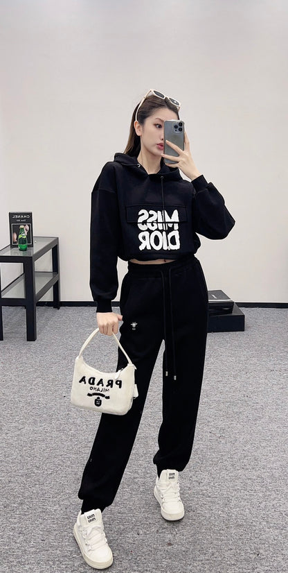 Hoodie +Sweatpants