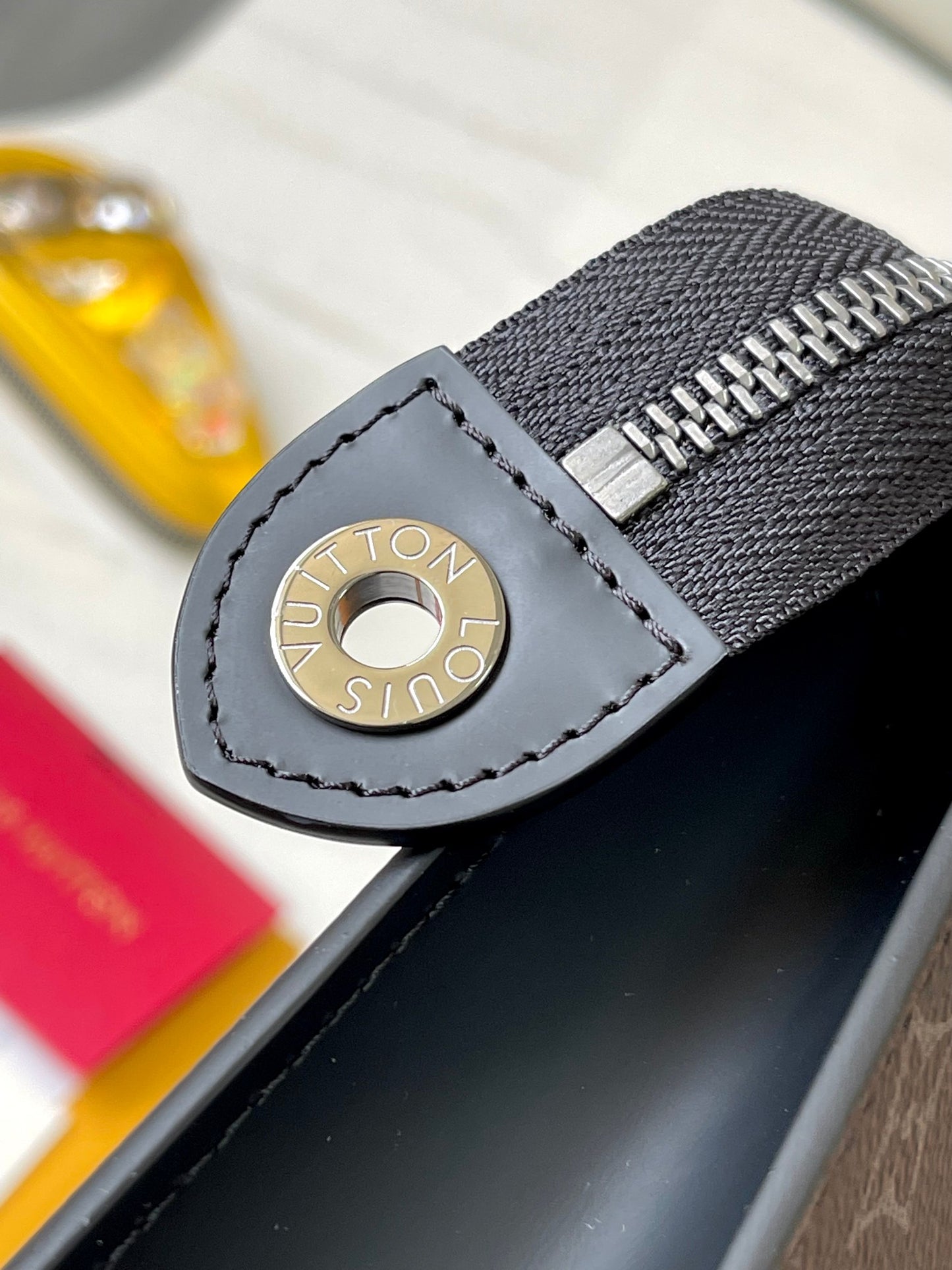 Clutch bag
