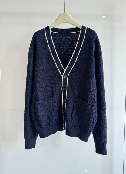 Knitted cardigan