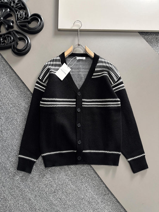 Knitted cardigan