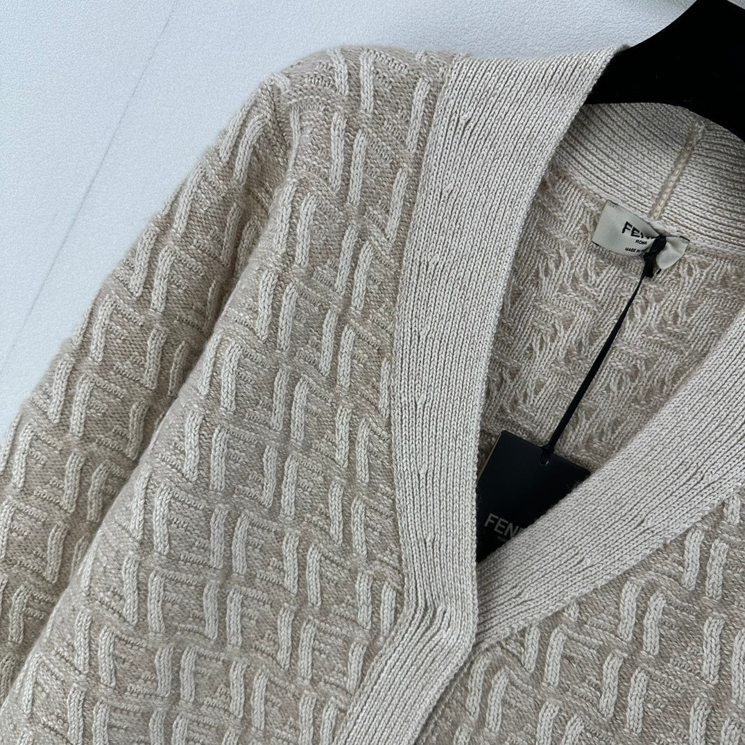 Knitted cardigan