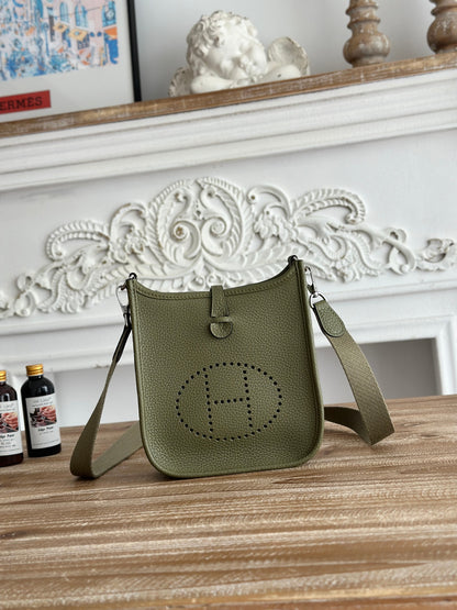 Semi-Handmade Shoulder Bag