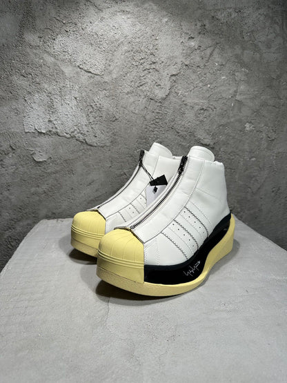 High-top Sneakers