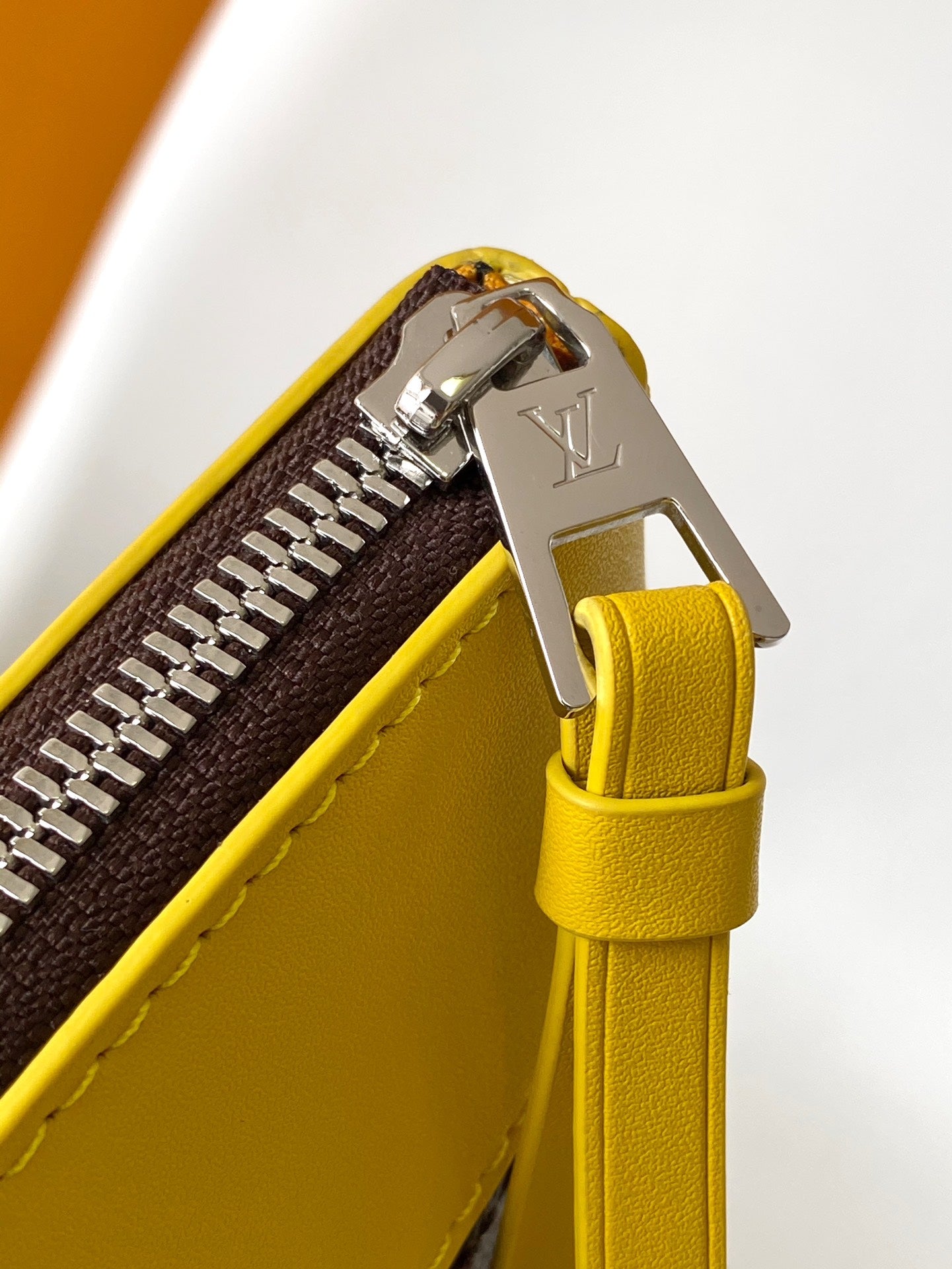 Clutch bag