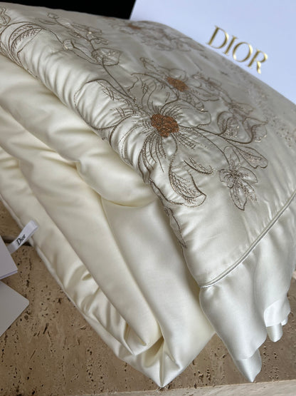 Mulberry Silk Quilt