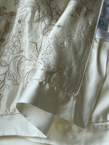 Mulberry Silk Quilt