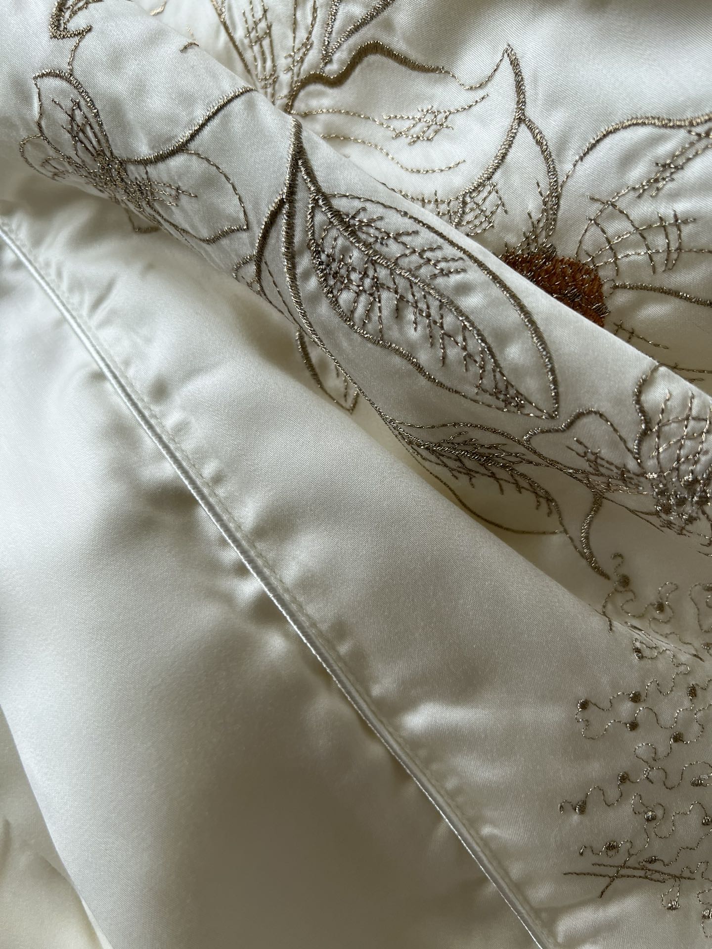Mulberry Silk Quilt