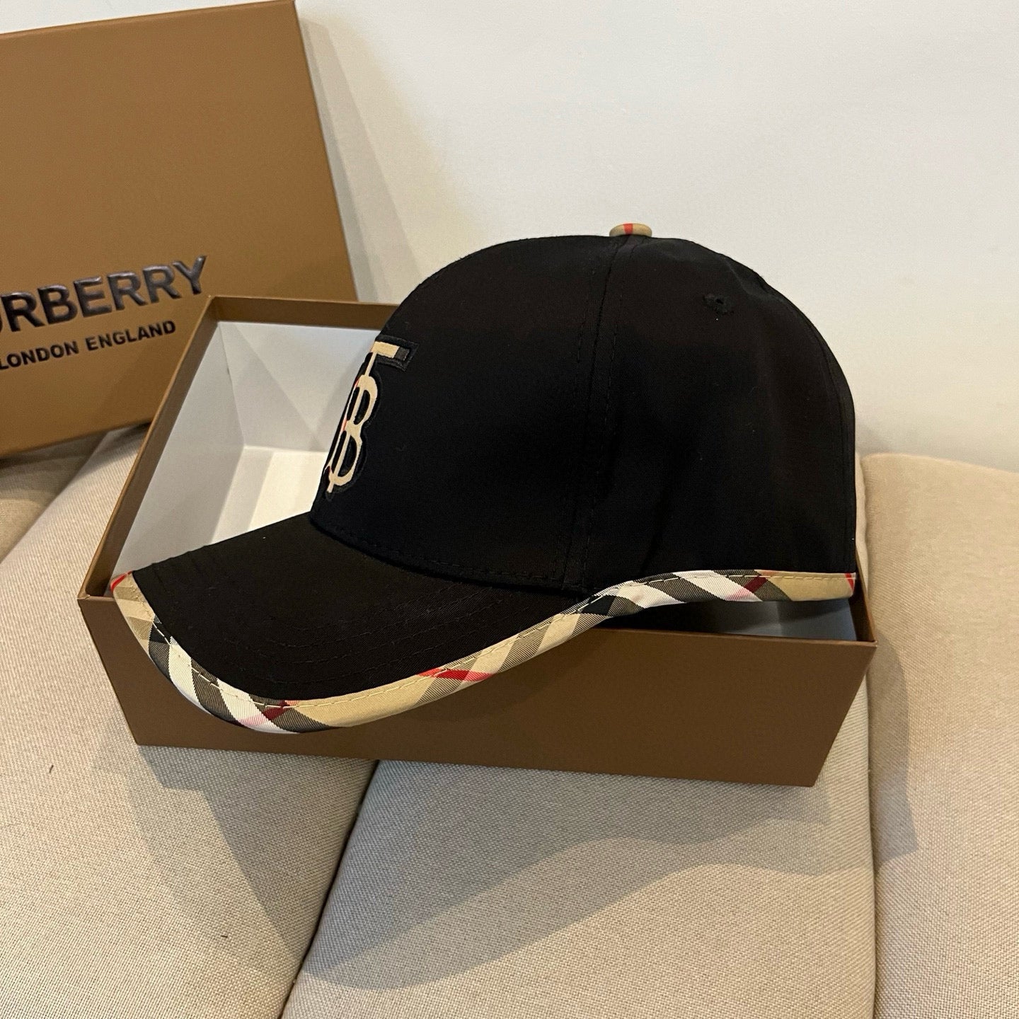 Baseball cap