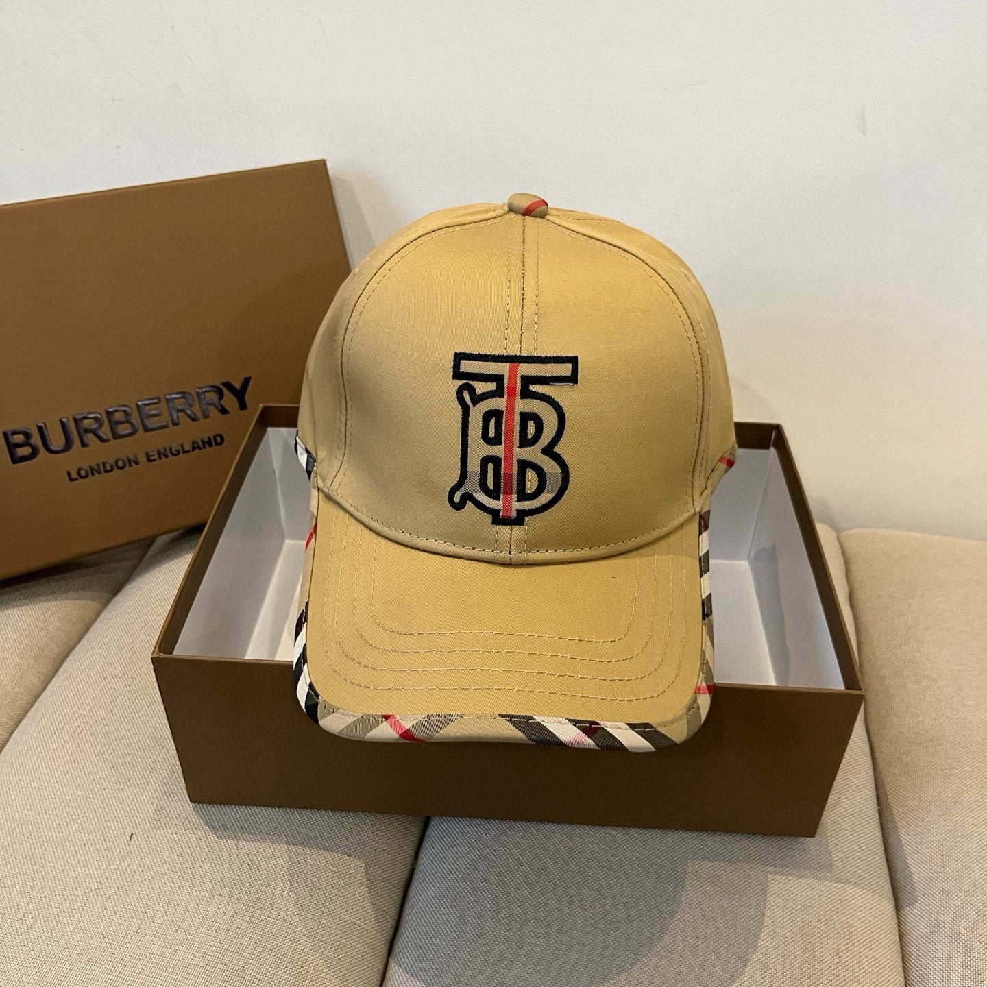 Baseball cap