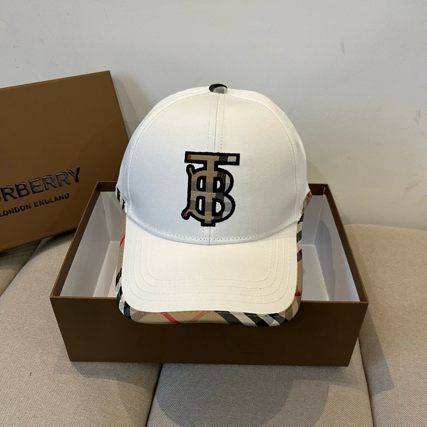 Baseball cap