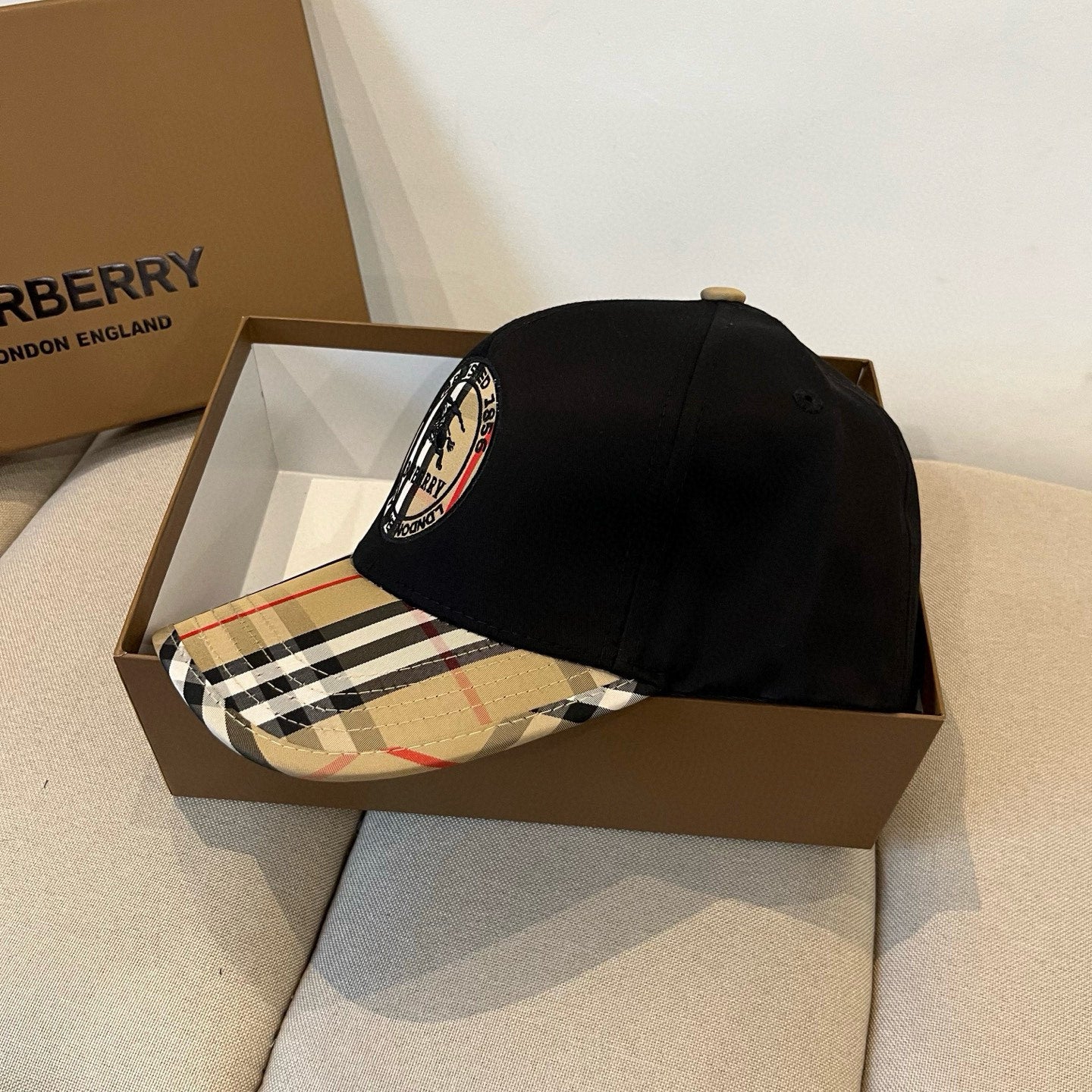 Baseball cap