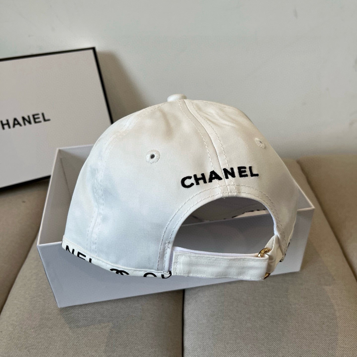 Baseball cap