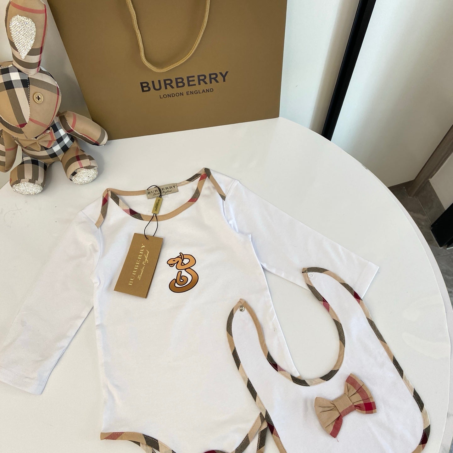 Children's outfit