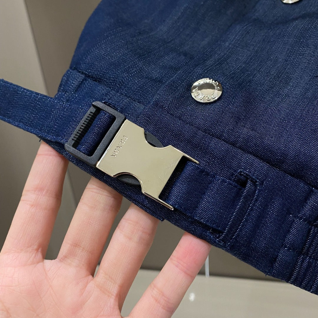 Detachable Sleeve Jacket