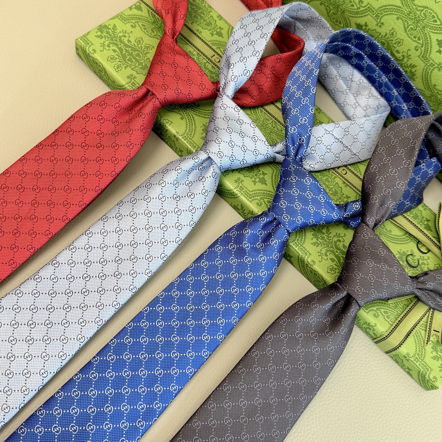 Tie