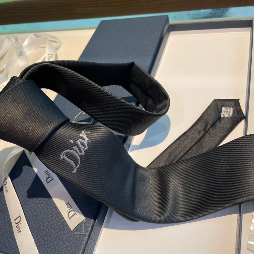 Tie