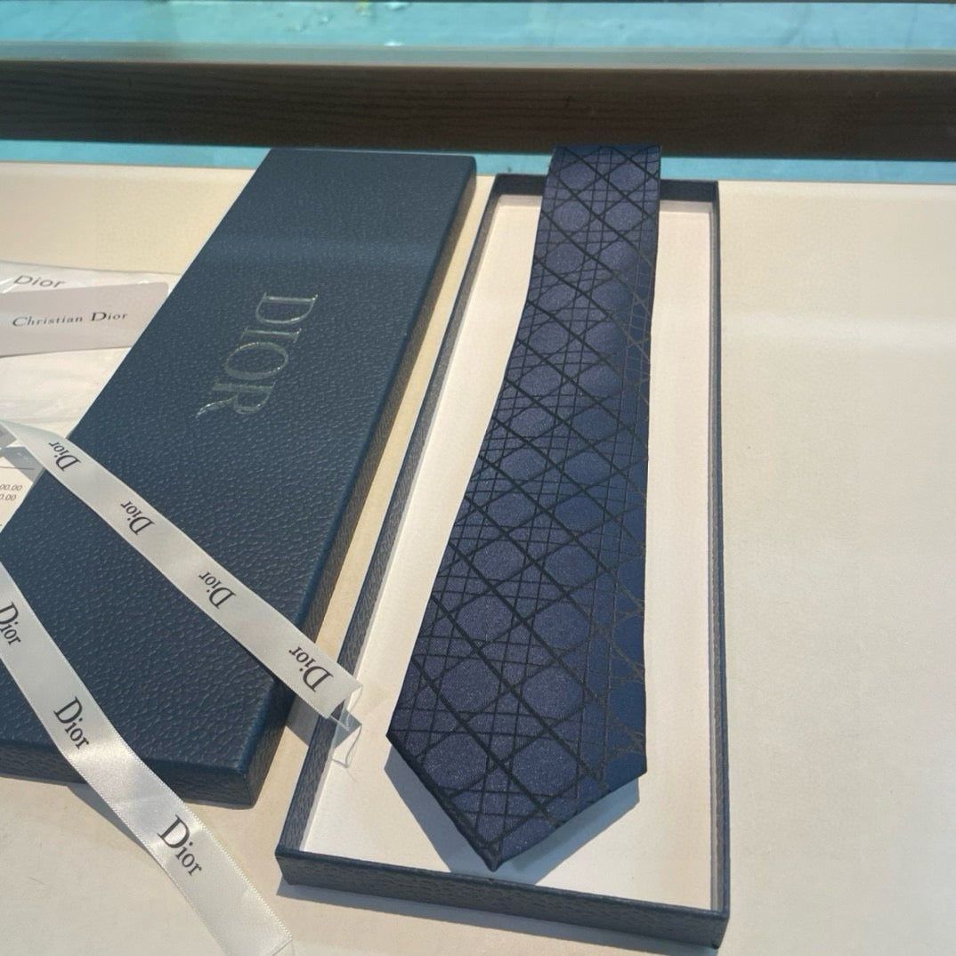 Tie