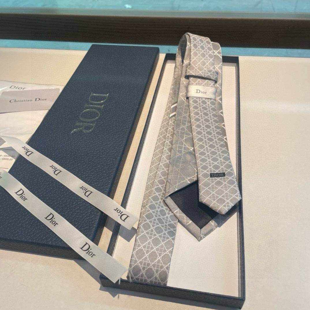 Tie