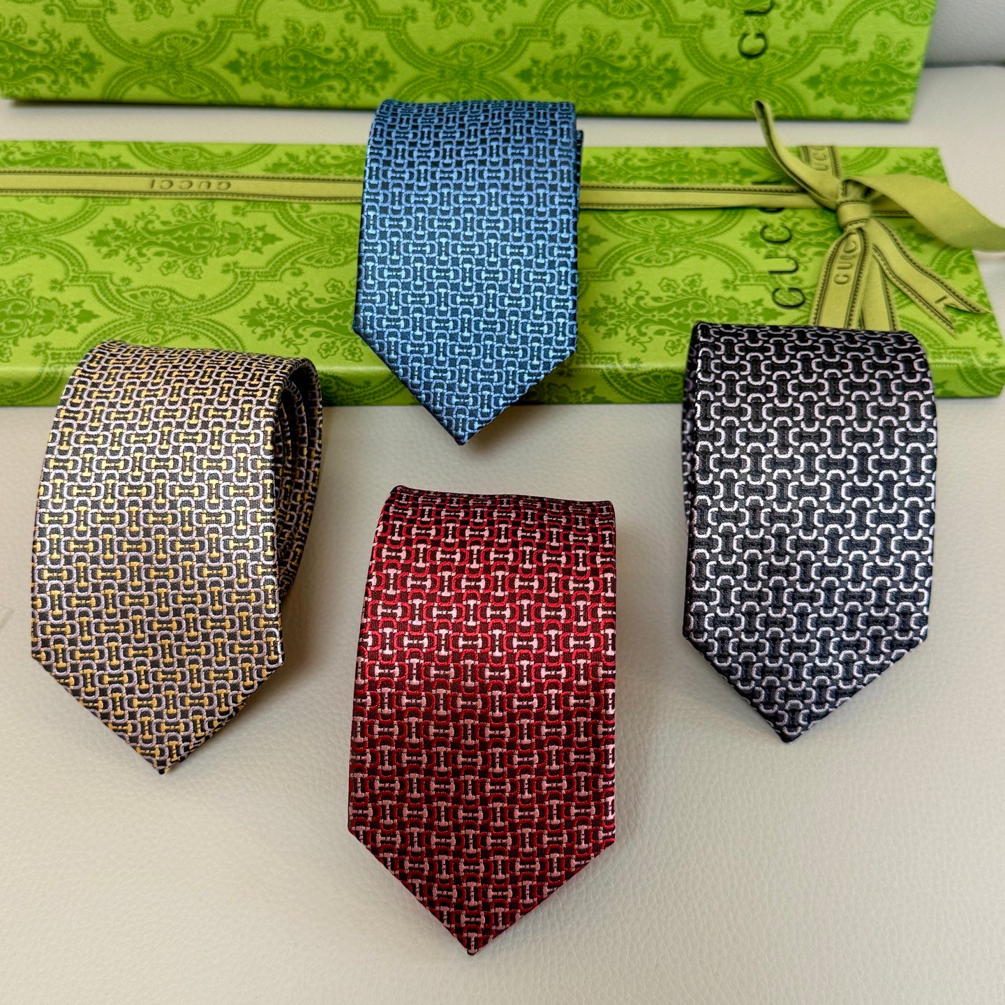 Tie