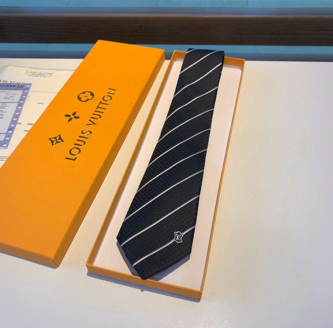 Tie