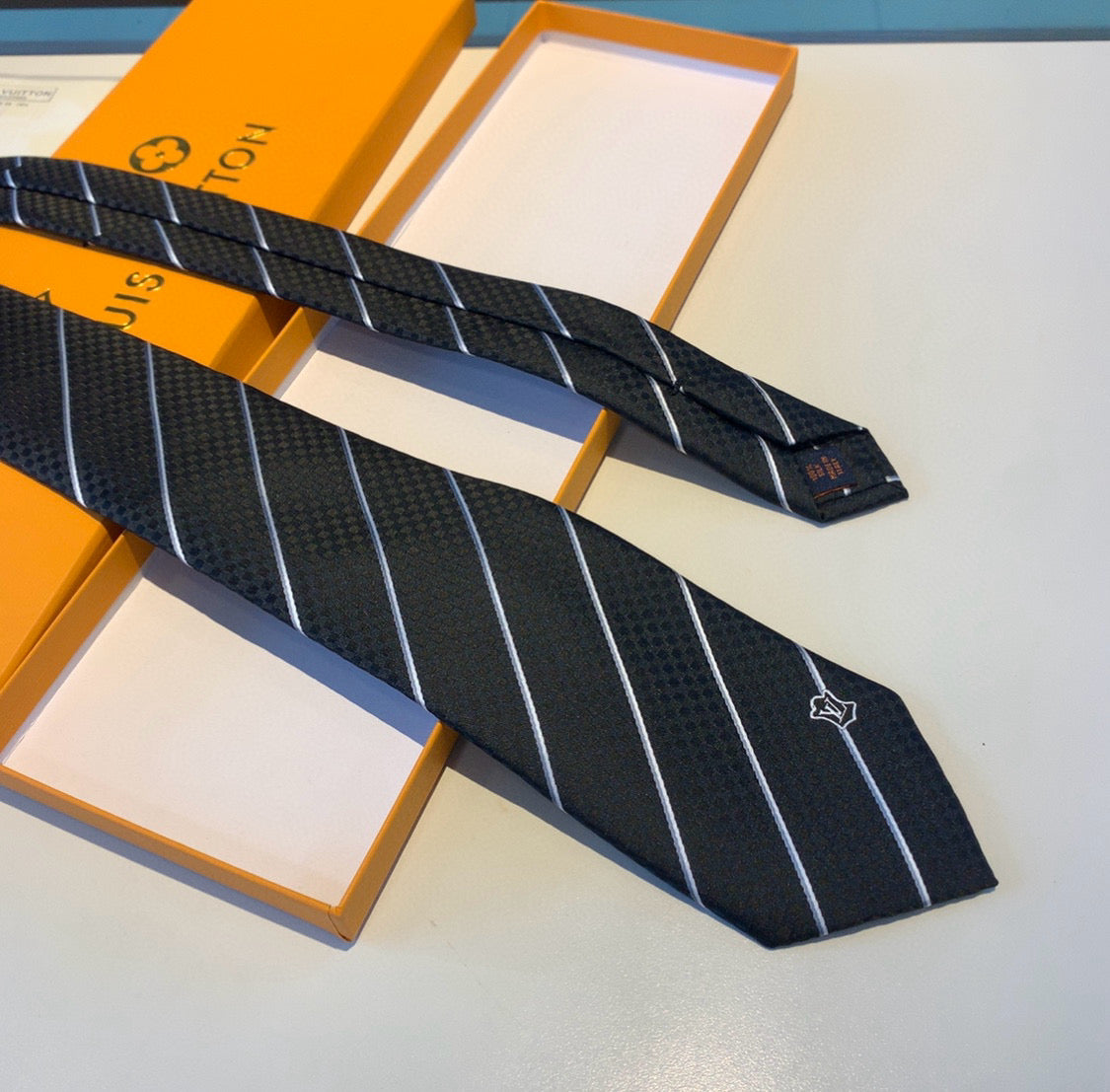 Tie