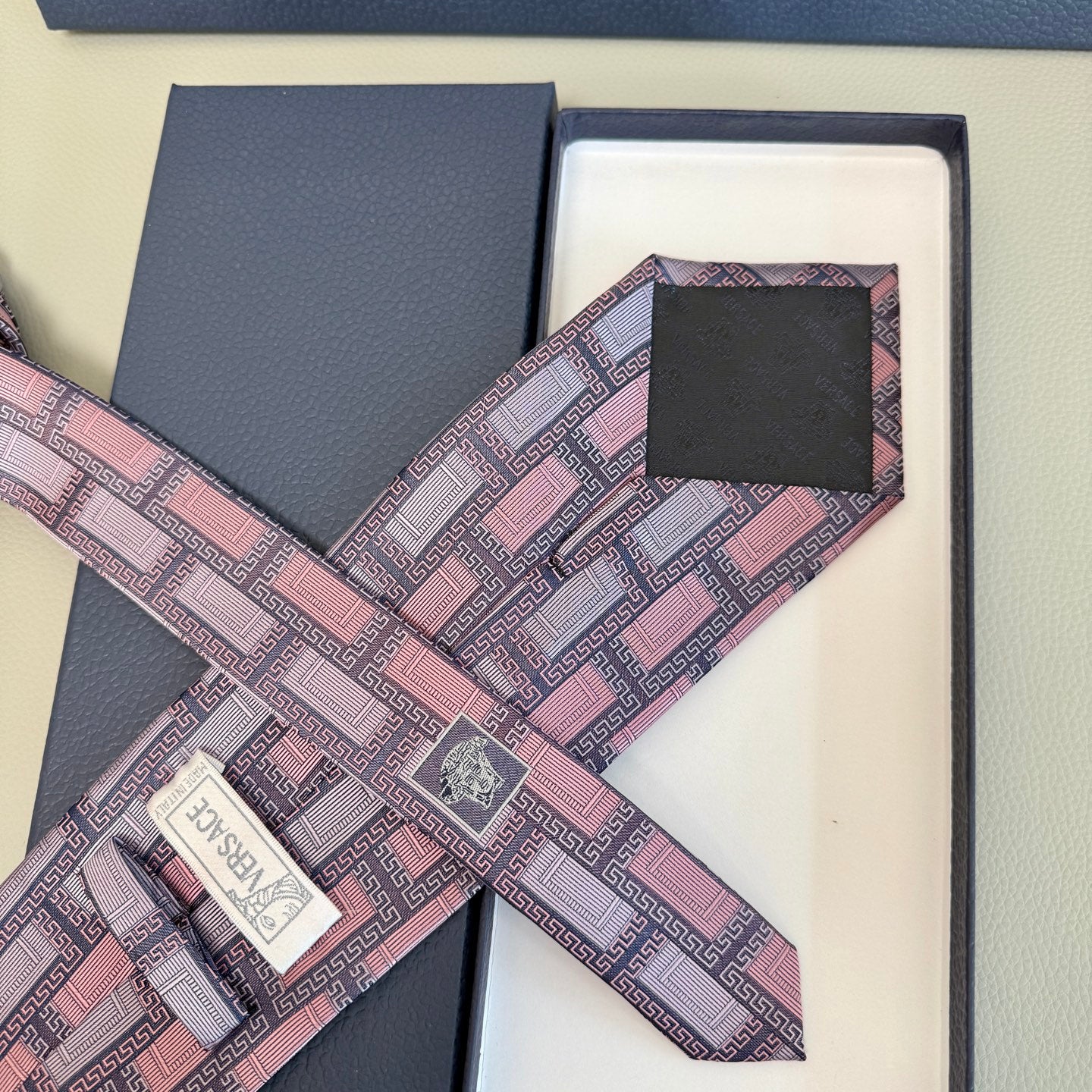 Tie