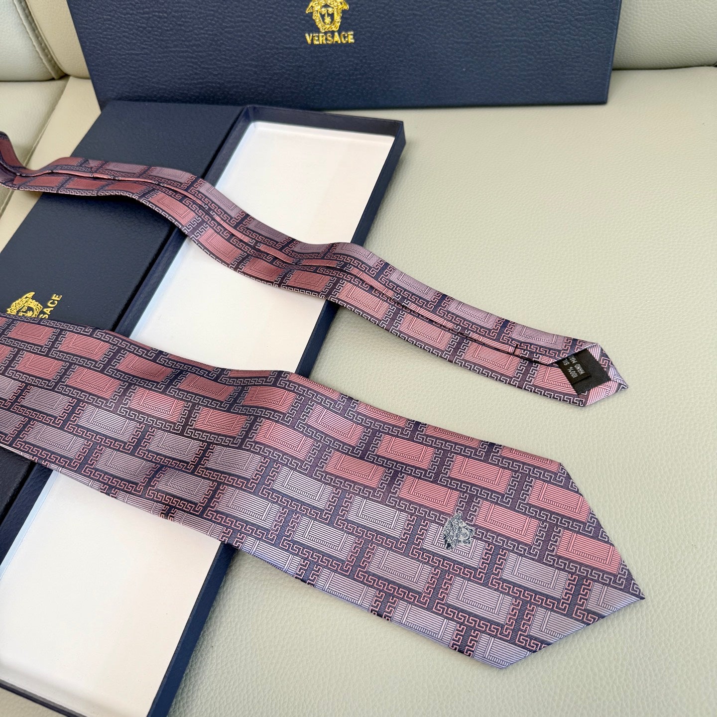 Tie