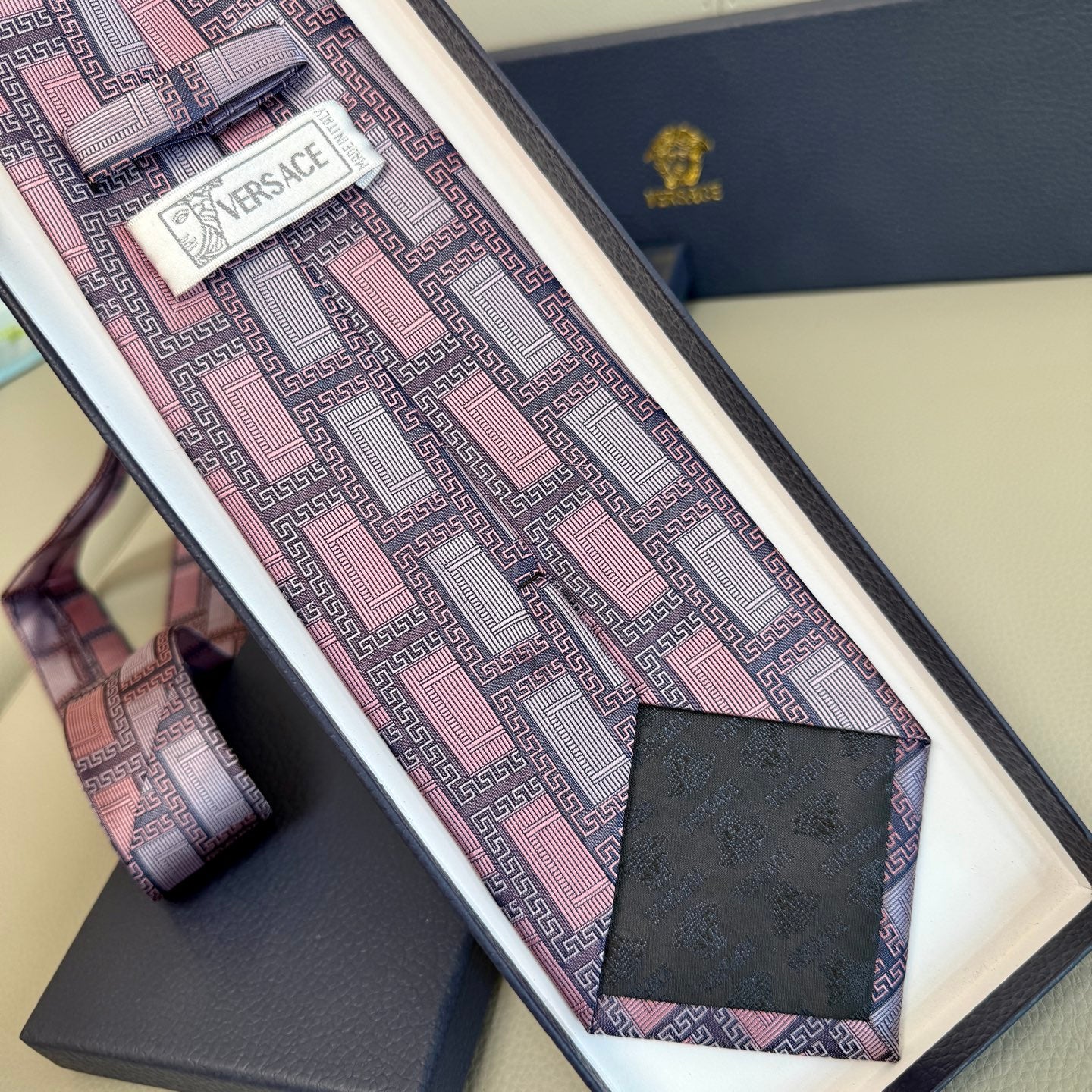 Tie