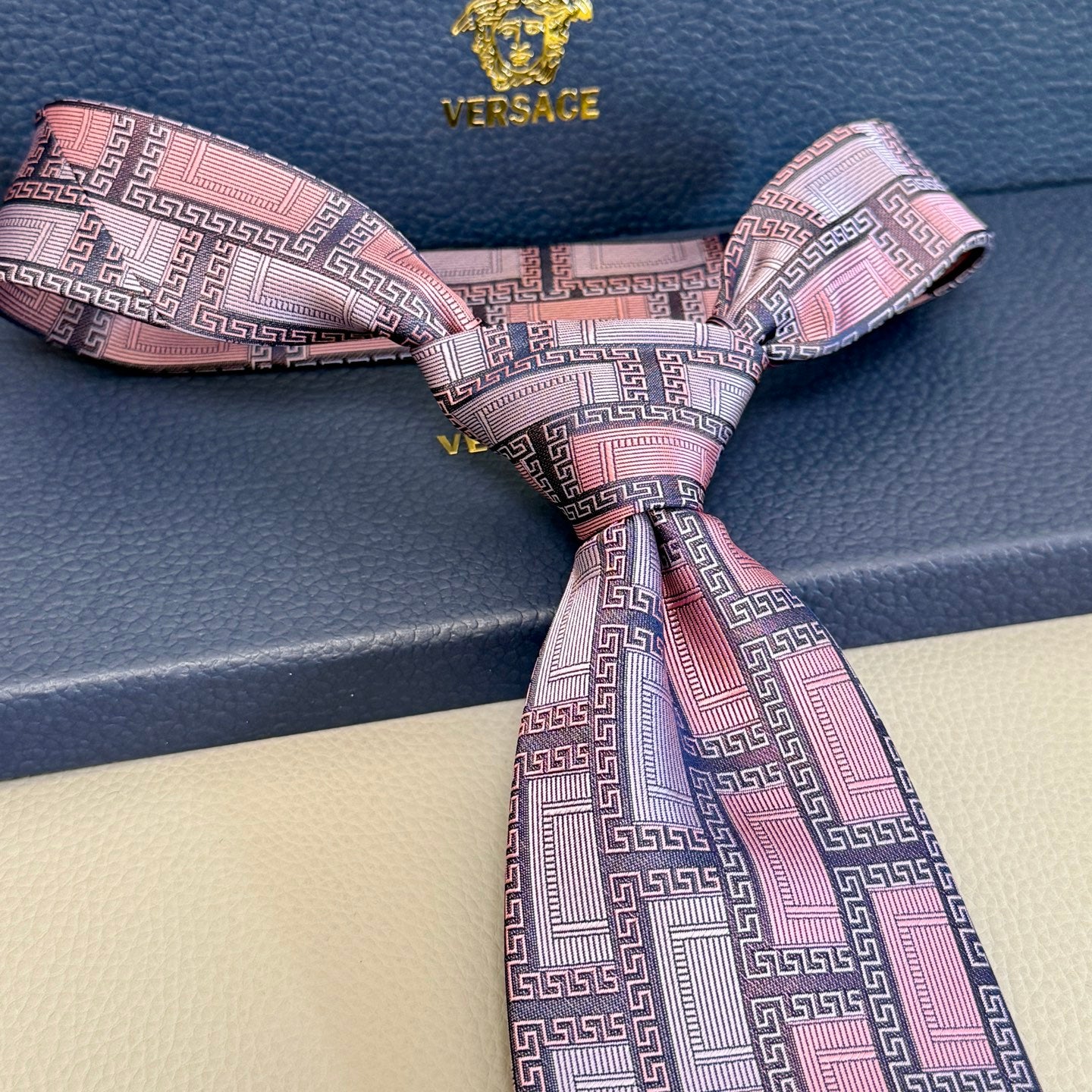 Tie