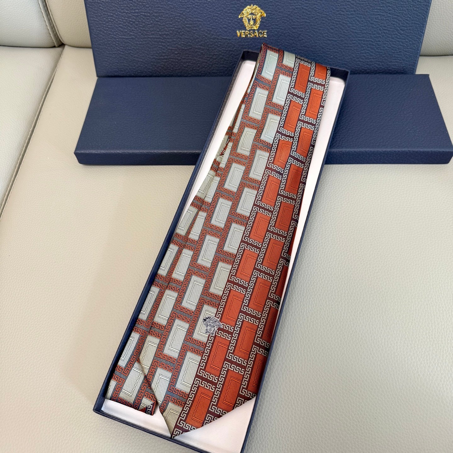 Tie