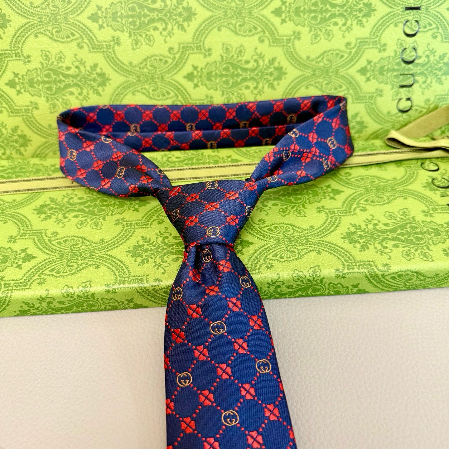 Tie