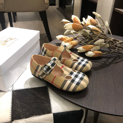 Casual Shoes