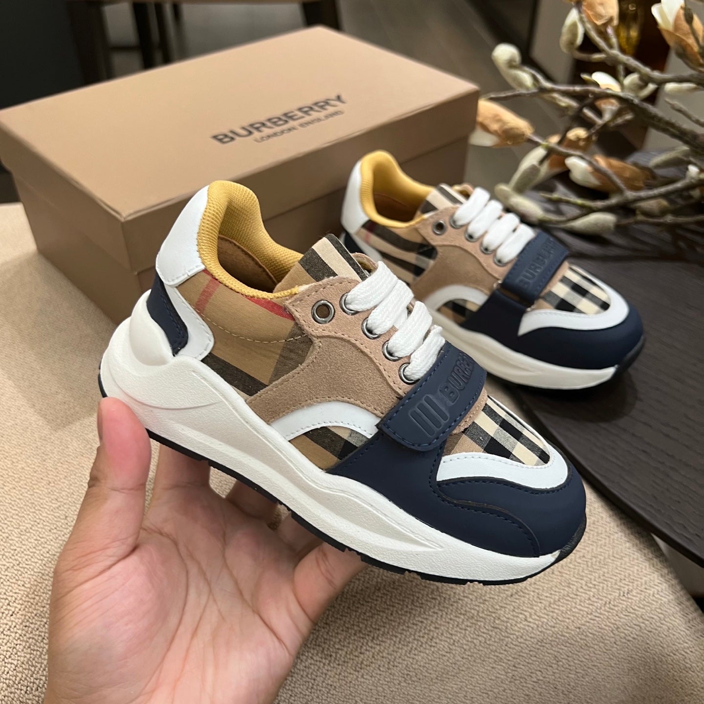 Sneakers