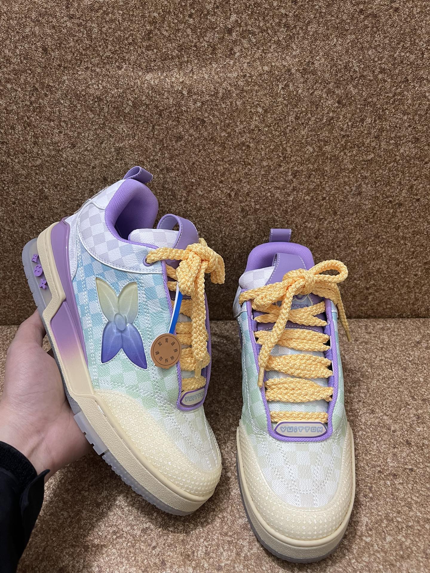Skate Sneakers