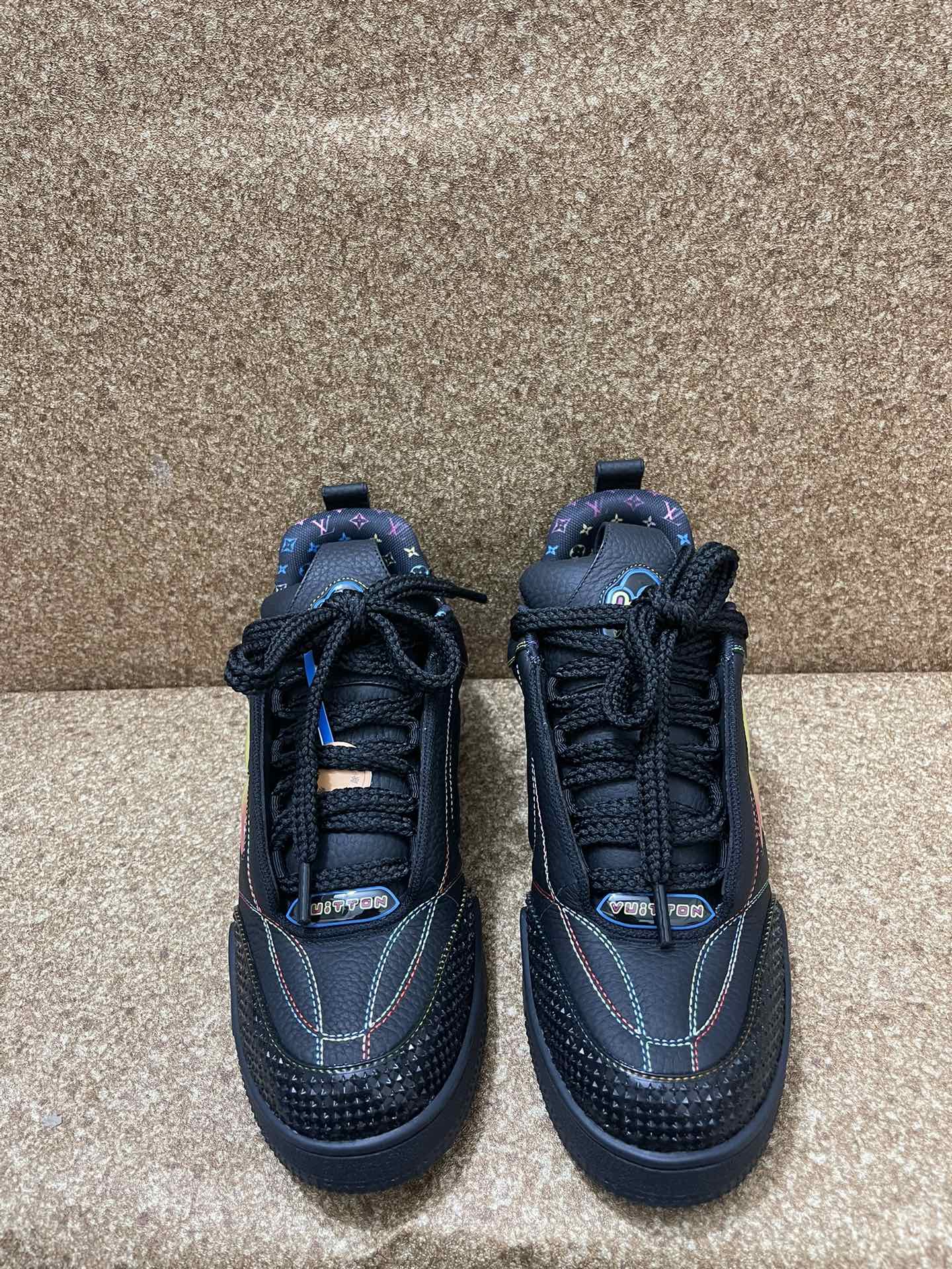 Skate Sneakers