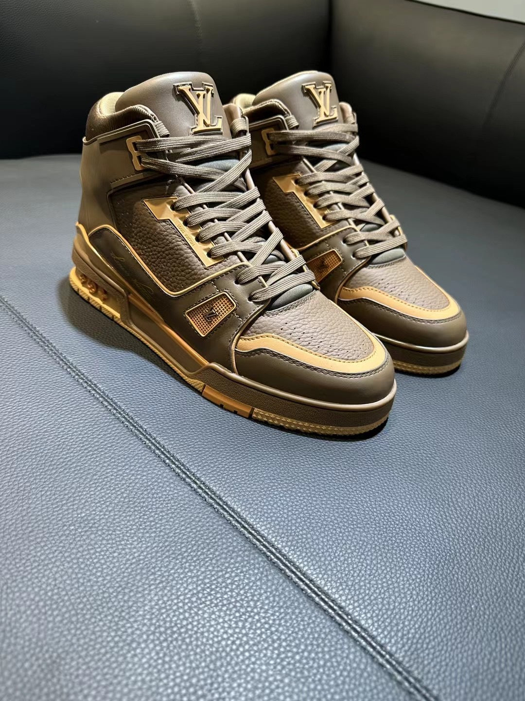 High Top Trainer sneakers